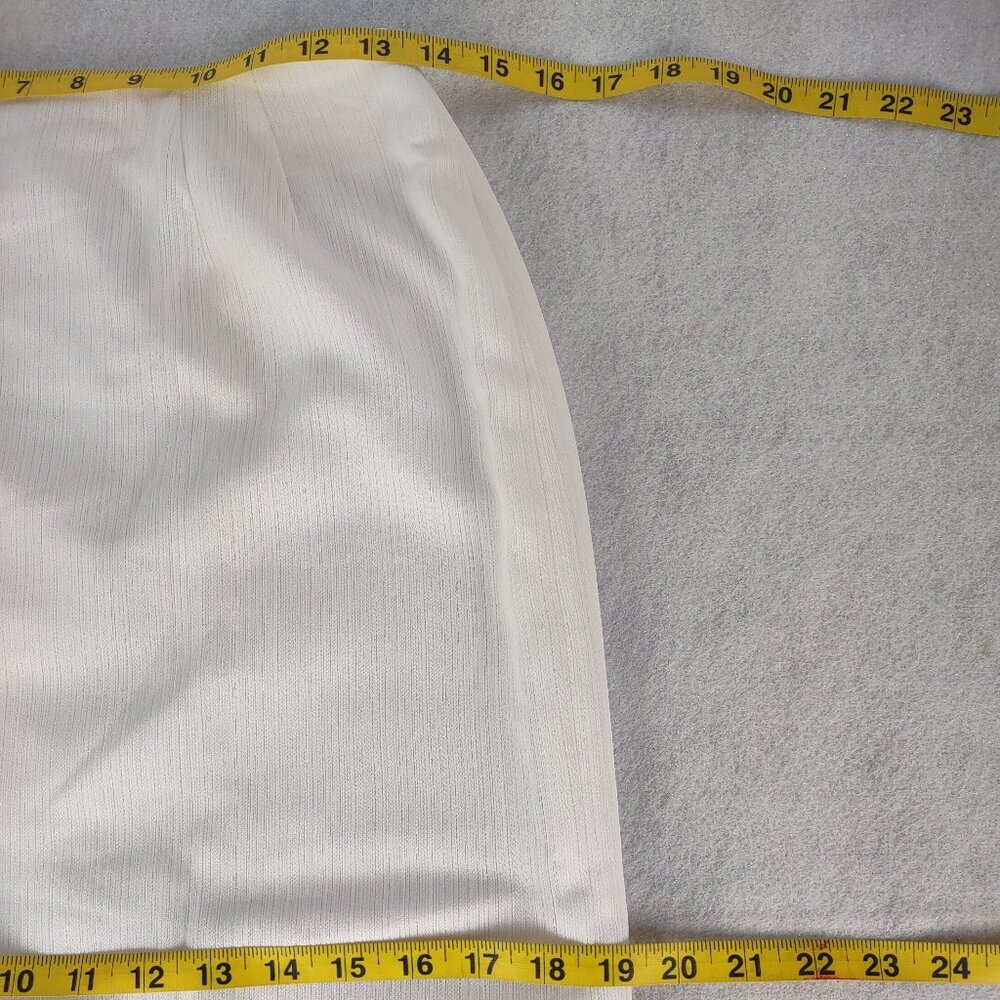 Larry Levine Petite 6P White Textured Midi Pencil Skirt Career Lined 31'' - Picture 8 of 9